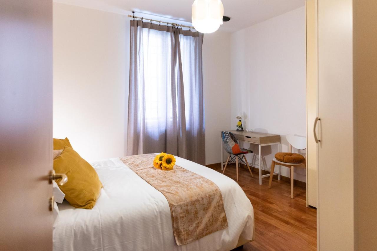 Casa Mazzini Bed & Breakfast Bologna Bagian luar foto